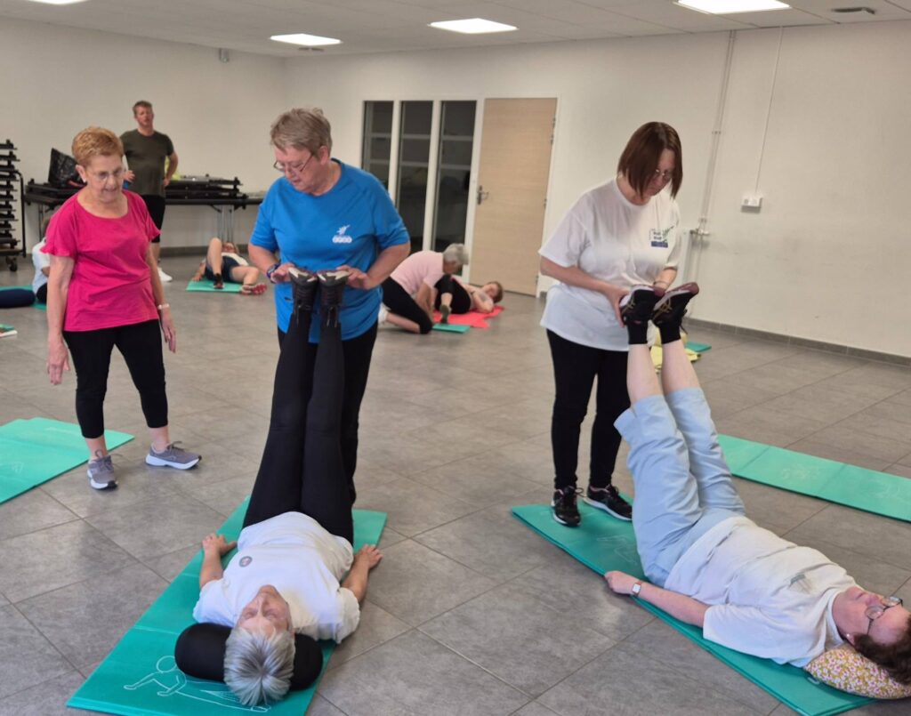 Cours de Gym lu lundi soir avec Martine Maunit