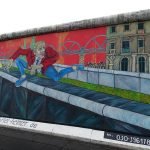 Peintures sur parties du mur restantes