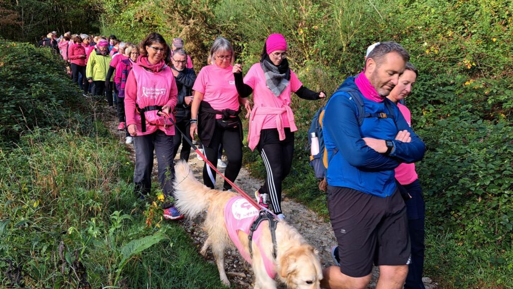 Les Foulées Roses à Saint-Berthevin le 15 octobre 2023.