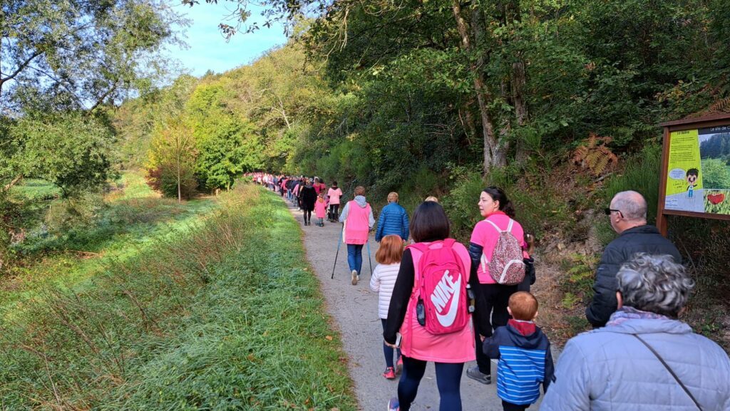 Les Foulées Roses à Saint-Berthevin le 15 octobre 2023.